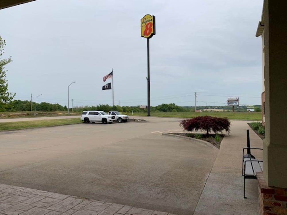 Super 8 By Wyndham Perryville Exterior foto