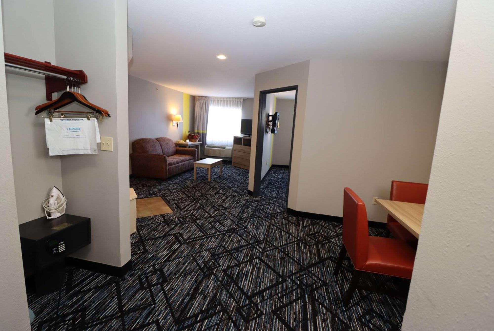 Super 8 By Wyndham Perryville Exterior foto